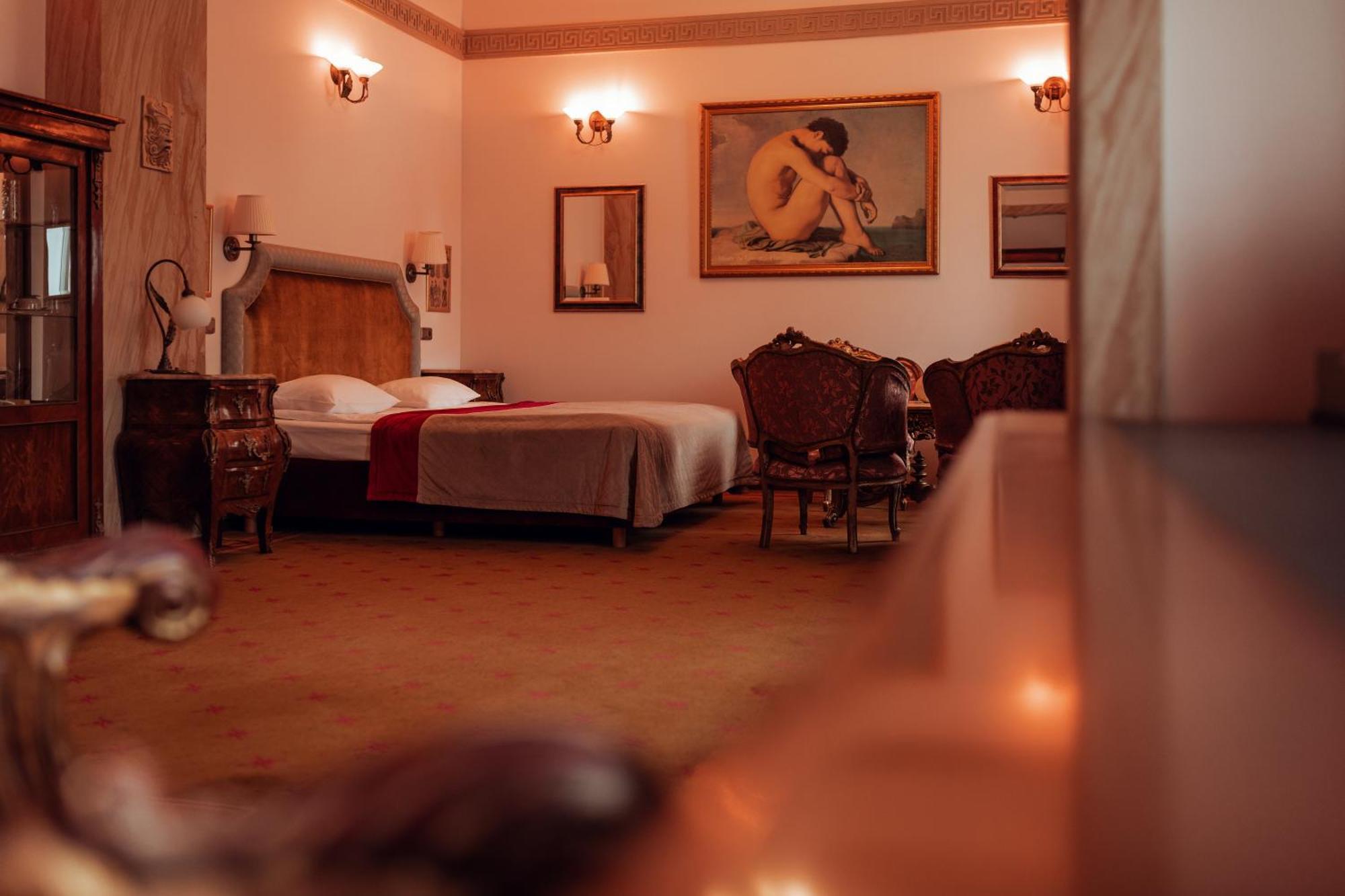 Hotel Ambasada Boleslawiec Болеславец Екстериор снимка