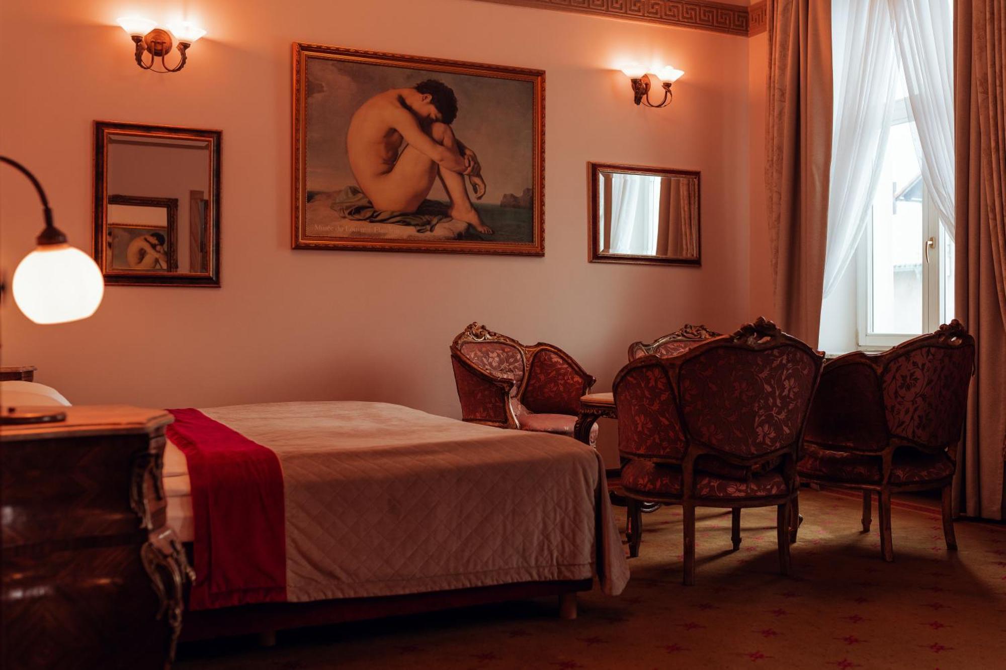 Hotel Ambasada Boleslawiec Болеславец Екстериор снимка