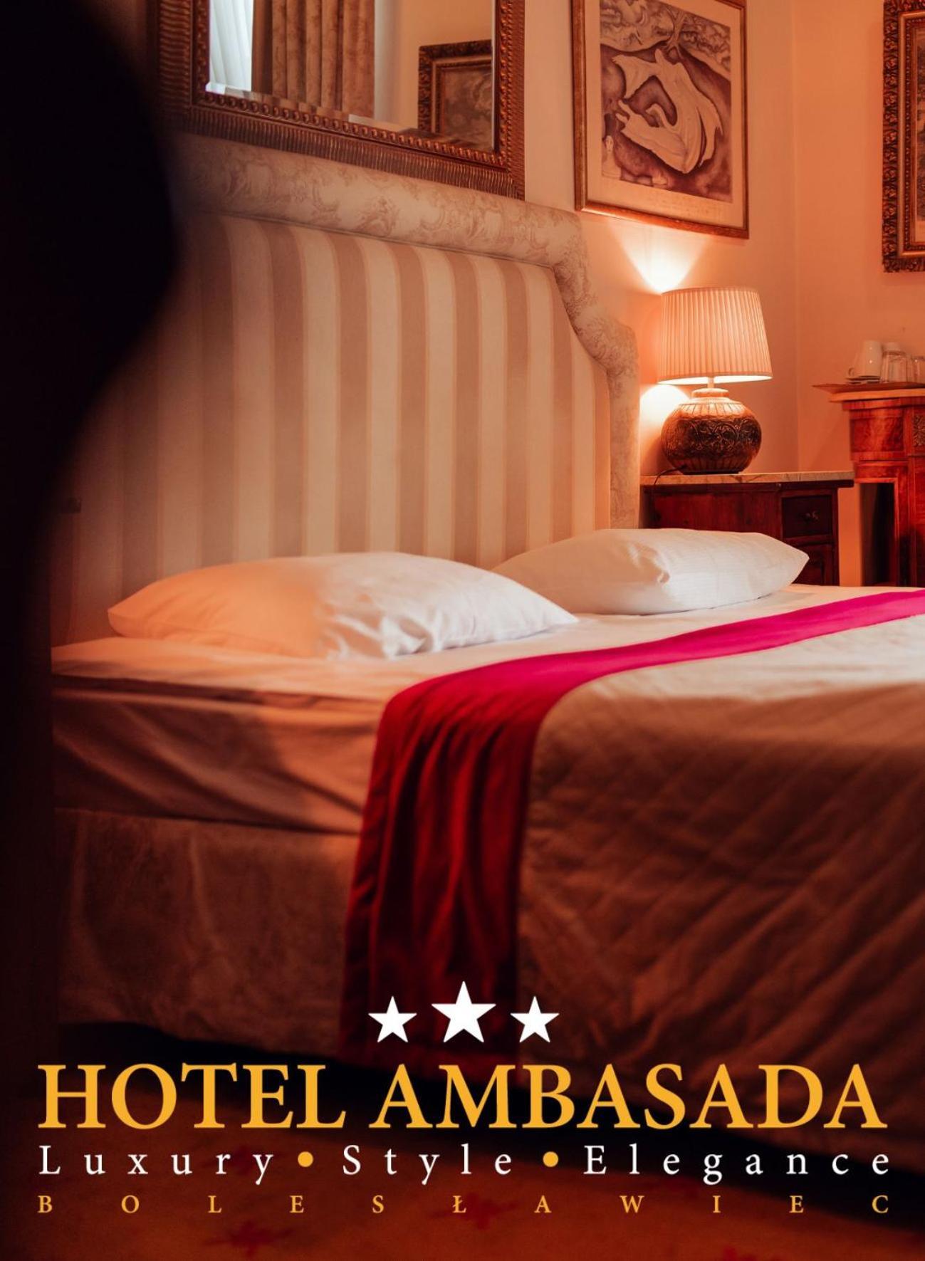 Hotel Ambasada Boleslawiec Болеславец Екстериор снимка