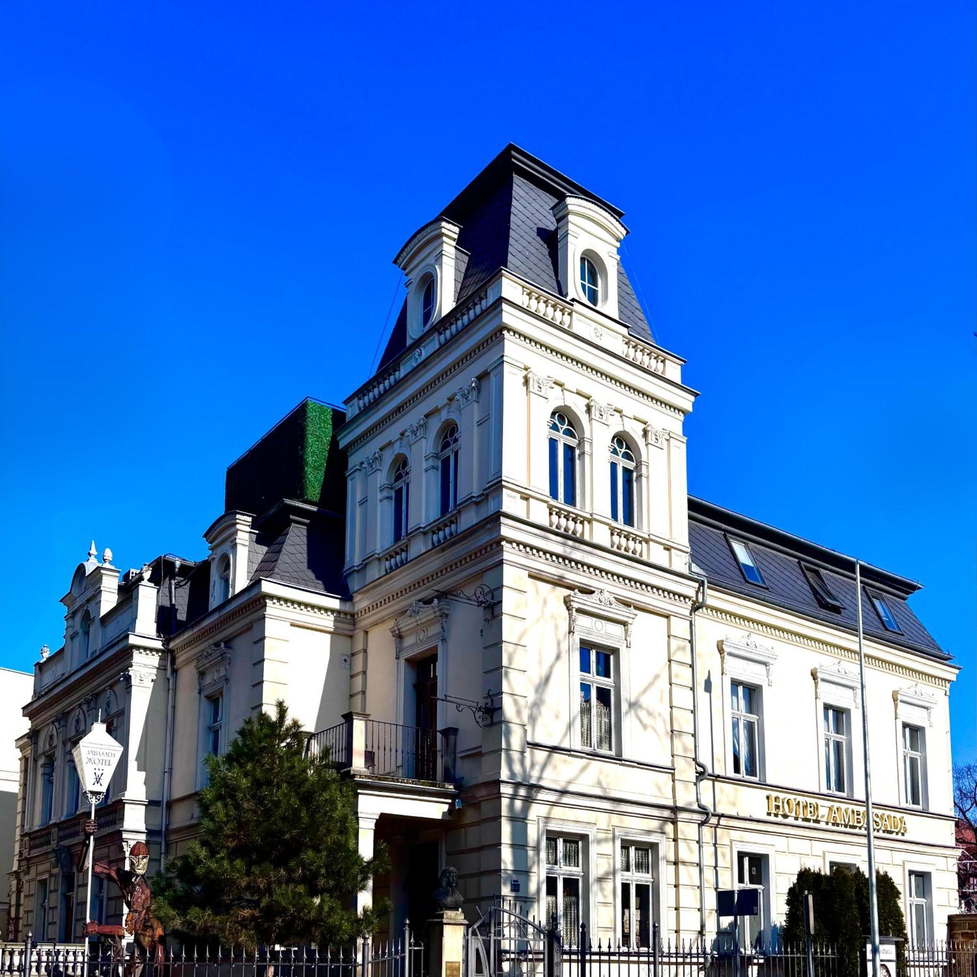 Hotel Ambasada Boleslawiec Болеславец Екстериор снимка